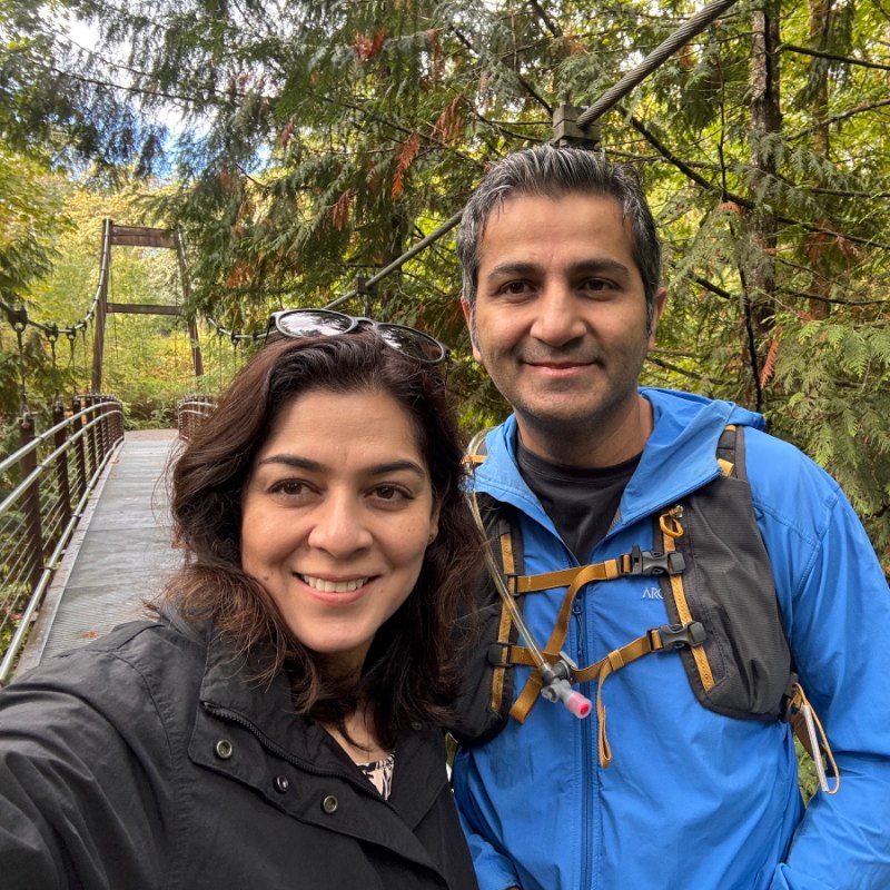 Sam and Arya on a trail in the fall